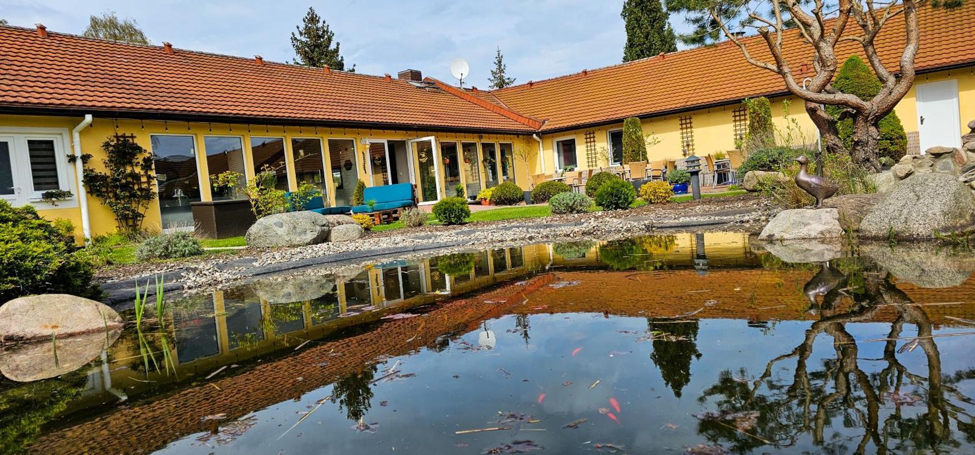 Hotel Pommerscher Hof Zinnowitz Esterno foto